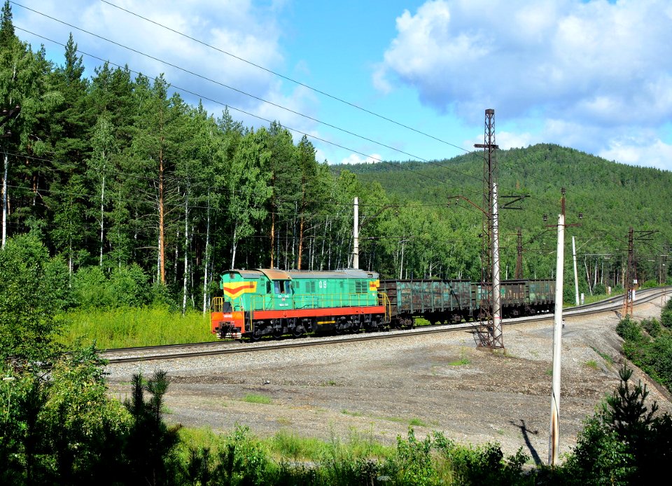 ЧМЭ3-994,_Russia,_Chelyabinsk_region,_Floysovaya_-_Syrostan_stretch_(Trainpix_201456)