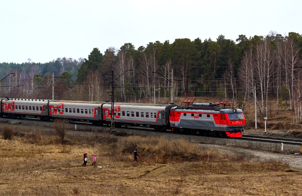 ЧС2К-728,_Russia,_Chelyabinsk_region,_Miass-I_-_Floysovaya_stretch_(Trainpix_160222)