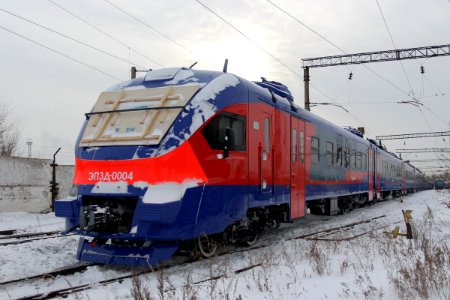 ЭП3Д-0004,_Казахстан,_Карагандинская_область,_депо_Караганда-Сортировочная_(Trainpix_182686)