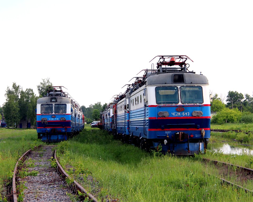 ЧС2К-643,_Russia,_Moscow_region,_Ozherelye_depot_(Trainpix_165156)