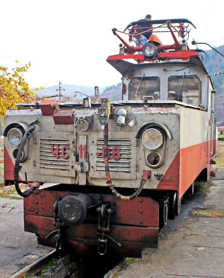 ЧС11-06,_Грузия,_Самцхе-Джавахетия,_депо_Боржоми_(Trainpix_84689)