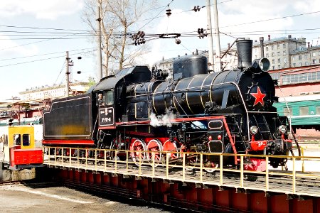 Эр797-41,_Россия,_Москва,_депо_Москва-Пассажирская-Киевская_(Trainpix_195111)