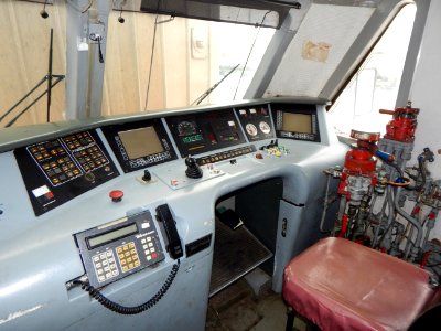 ЧС2К-789,_Россия,_Самарская_область,_станция_Новокуйбышевская_(Trainpix_156168)