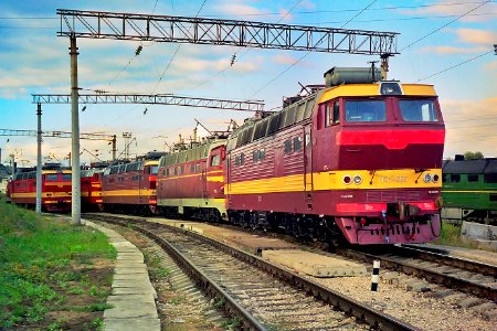 ЧС4Т-660,_Russia,_Saratov_region,_Saratov_depot_(Trainpix_150512)