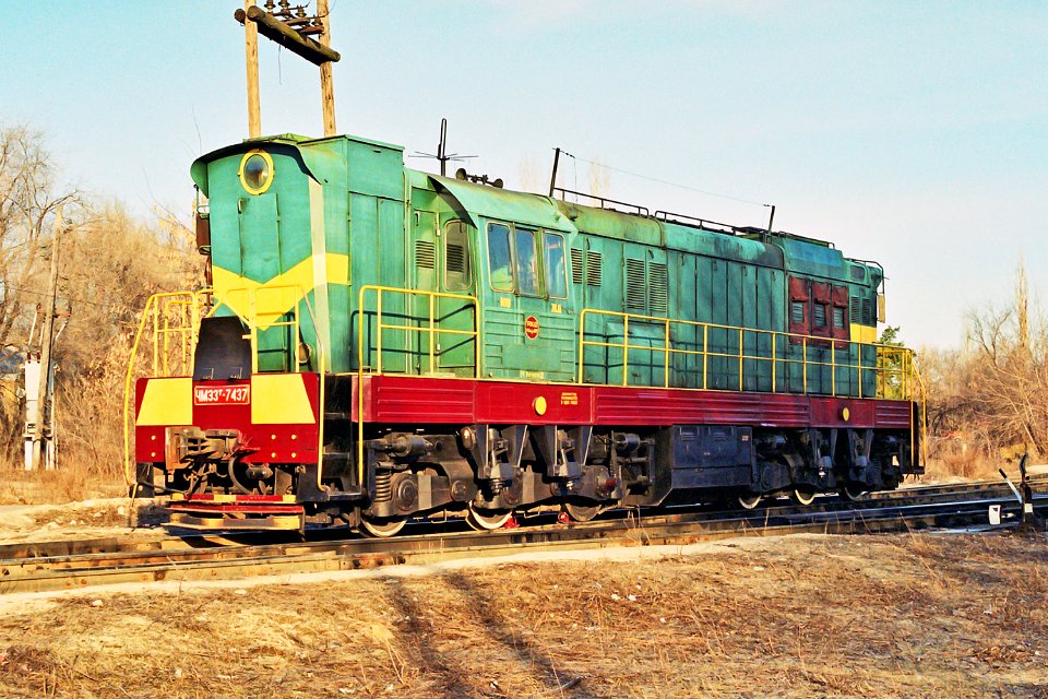 ЧМЭ3Т-7437,_Россия,_Воронежская_область,_станция_Подклетное_(Trainpix_195139)