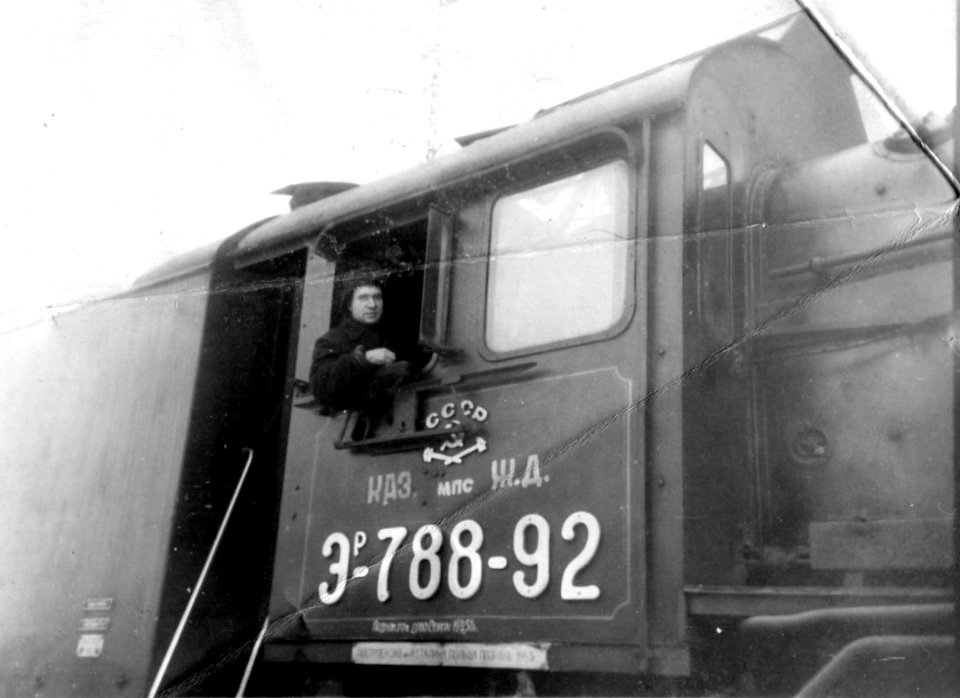 Эр788-92,_СССР,_Татарская_АССР,_депо_Агрыз_(Trainpix_162861)