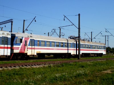 ЭР9М-379,_Литва,_Вильнюсский_уезд,_моторвагонное_депо_Науйойи-Вильня_(Trainpix_140419)