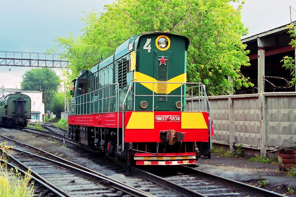 ЧМЭ3Т-5834,_Russia,_Tyumen_region,_Tyumen_depot_(Trainpix_148606)