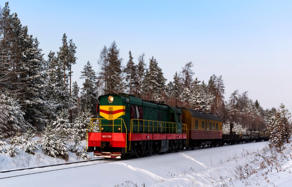ЧМЭ3-2139,_Russia,_Chelyabinsk_region,_Miass-II_-_Ustinovo_stretch_(Trainpix_211921)