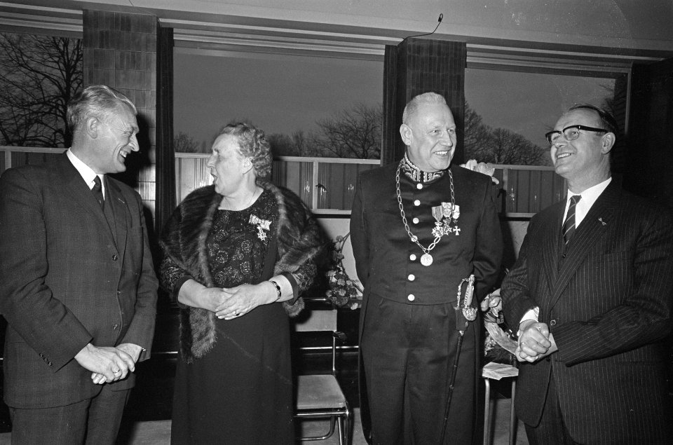 Afscheidsreceptie_burgemeester_Boot_van_Hilversum._Tijdens_receptie,_Bestanddeelnr_920-9542
