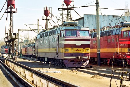 ЧС4Т-424,_Россия,_Воронежская_область,_станция_Воронеж-I_(Trainpix_194257)