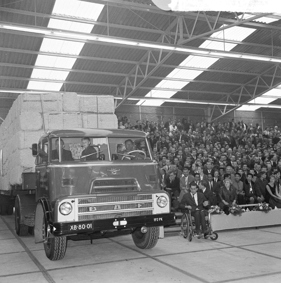 Afscheid_van_dr._H._J._van_Doorne_te_Eindhoven,_Bestanddeelnr_917-8131