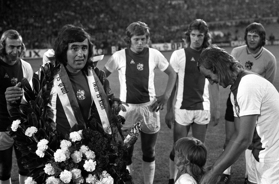 Afscheid_Sjaak_Swart_in_benefietwedstrijd_Ajax_tegen_Tottenham-Hotspur,_Swart_me,_Bestanddeelnr_926-5989