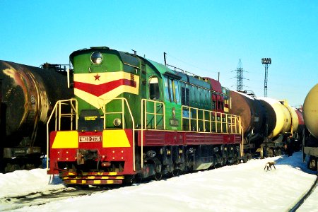 ЧМЭ3-2736,_Russia,_Saratov_region,_Saratov-II_Railway_station_(Trainpix_163172)