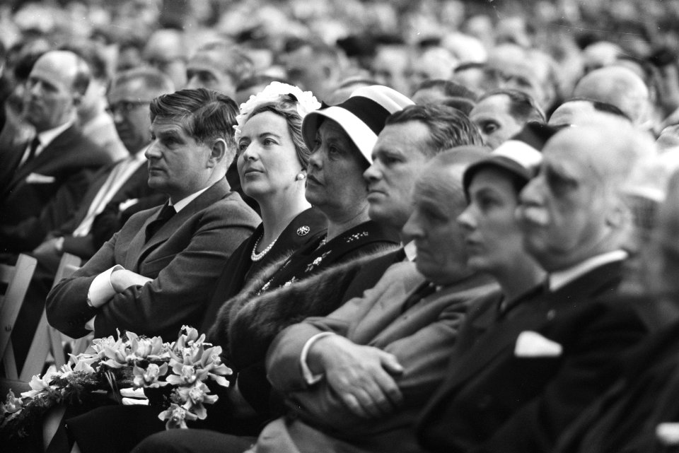 Afscheid_Professor_dir_ir_J_A_Aler_van_de_KLM,_Bestanddeelnr_912-4733