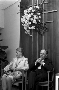 Afscheidsreceptie_dr_G_van_Dam_,_geneesheer-directeur_van_het_reumacentrum_in_,_Bestanddeelnr_925-2394