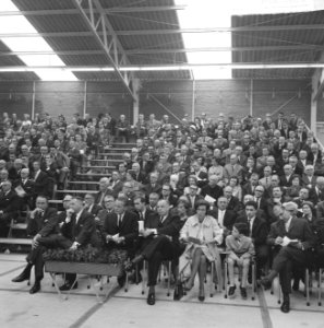 Afscheid_van_dr._H._J._van_Doorne_te_Eindhoven,_Bestanddeelnr_917-8128