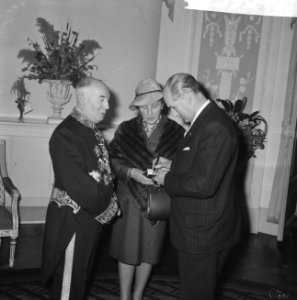 Afscheidsreceptie_van_de_Commissaris_van_de_Koningin_,_dr_M_J_Prinsen_in_prov,_Bestanddeelnr_915-9040