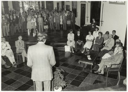 Afscheid_van_de_directeur_van_het_openbaar_slachthuis,_dhr._Posthuma_in_de_Gravenzaal.,_NL-HlmNHA_54025808