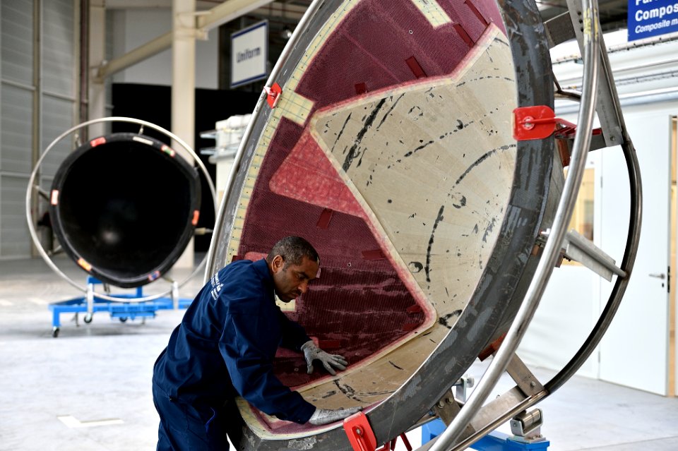 Afiklmem_Aerostructures_(213871211)