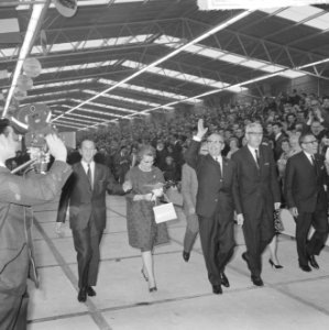 Afscheid_van_dr._H._J._van_Doorne_te_Eindhoven,_Bestanddeelnr_917-8139