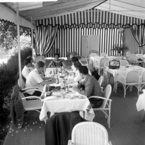 Afhalen_van_Josephine_Baker_in_Frankrijk_Diner_met_J_B,_Bestanddeelnr_912-6476