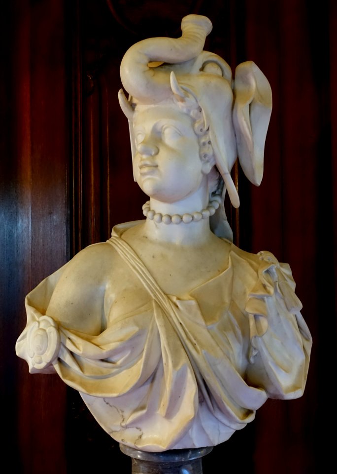 Africa,_sculptor_unknown,_France,_1700-1800_-_Waddesdon_Manor_-_Buckinghamshire,_England_-_DSC07636