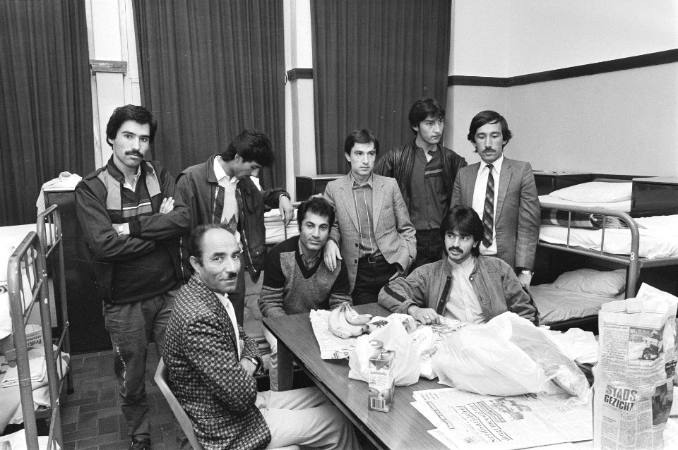 Afghanen_in_hotel_in_Amsterdam_Special-GPD,_Bestanddeelnr_933-6844