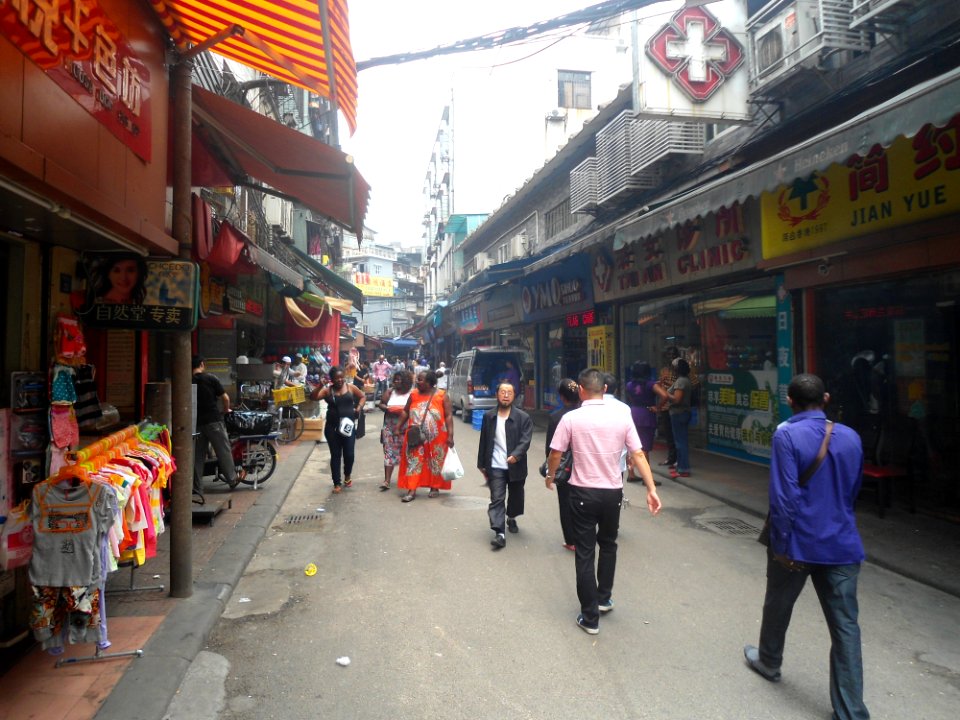 African_area,_Guangzhou_-_02