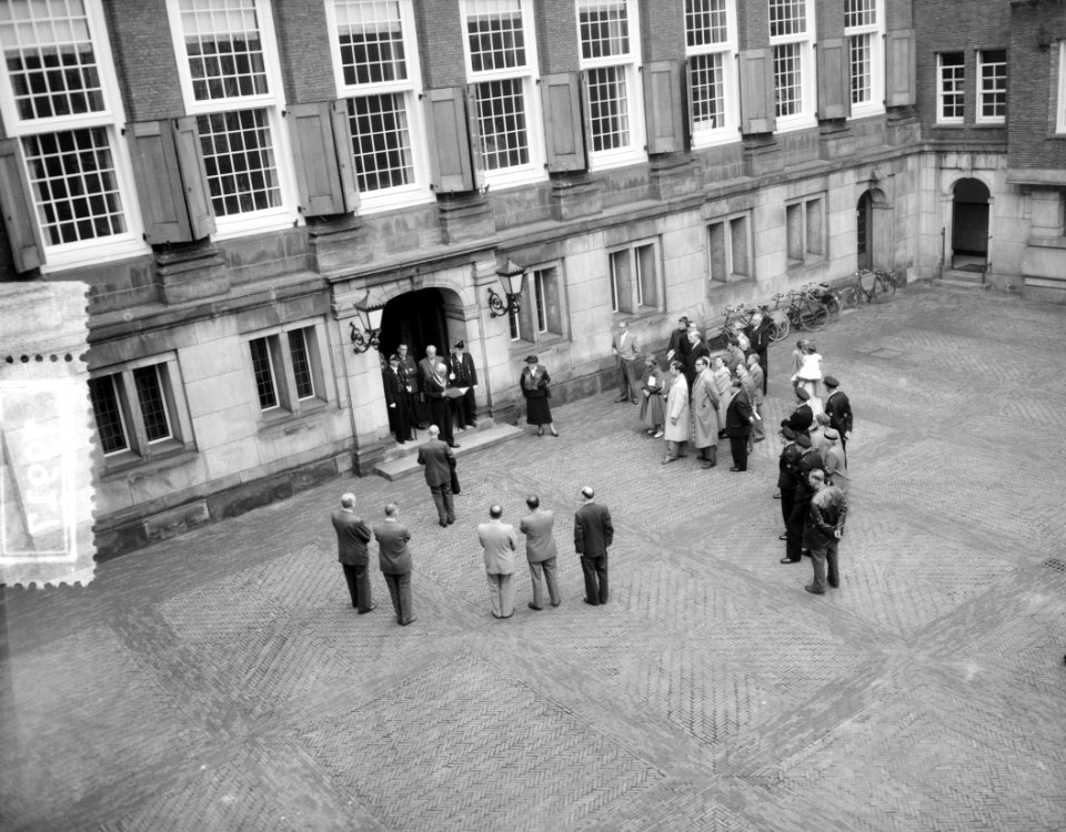 Aflezen_grondwetverandering_Stadhuis_Amsterdam,_Bestanddeelnr_907-9917