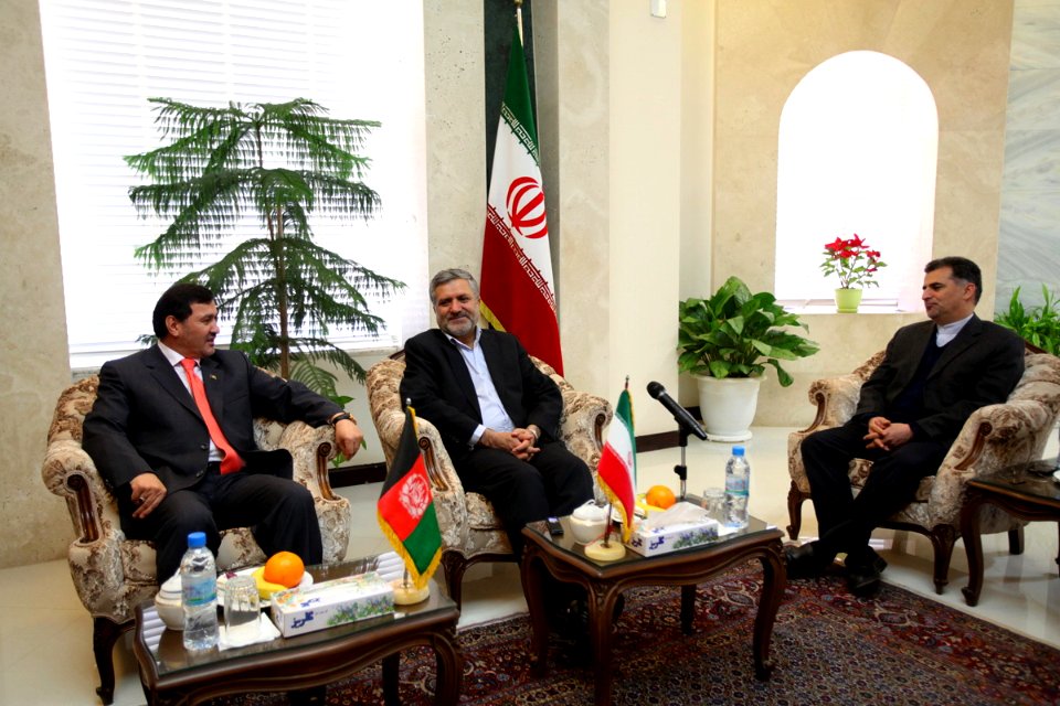 Afghan_Consul_General_met_with_the_Mayor_of_Mashhad_-_Seyyed_Sowlat_Mortazavi_and_Mohammad_Amin_Seddighi_02_(2)