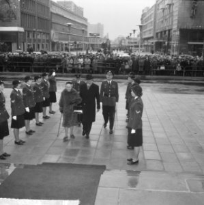 Afscheid_burgemeester_Van_Walsum_van_Rotterdam,_de_burgemeester_en_echtgenote_do,_Bestanddeelnr_917-4642