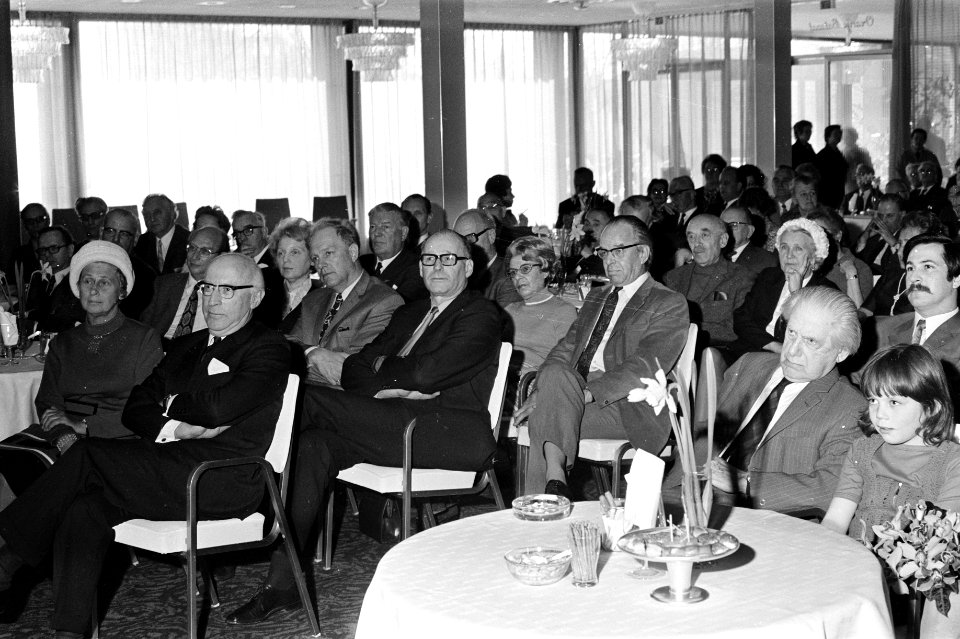 Afscheid_dr_Sajet_in_Hiltonhotel_Amsterdam_nr_12,_13_Samkalden_spreekt,_kop,_Bestanddeelnr_925-4655