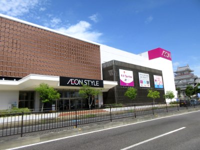 Aeon-Style-Toyota-1