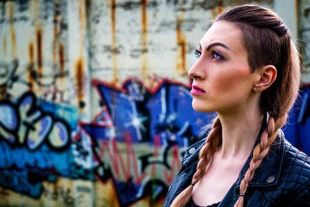 Graffiti photoshoot lips