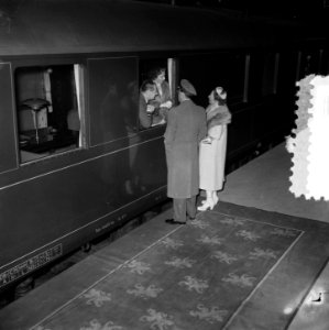 Afscheid_Deense_gasten_vertrek_CS,_Bestanddeelnr_906-4321