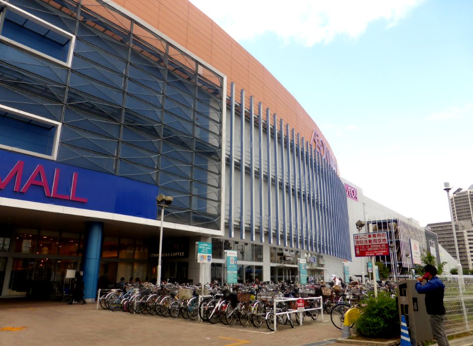 AEON_MALL_Sakai-Kitahanada_2