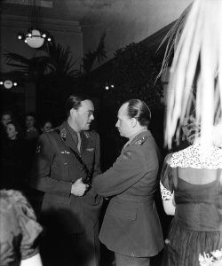 Afscheidsdiner_voor_de_Canadese_luitenant-generaal_G.G._(Guy_Granville)_Simonds.,_Bestanddeelnr_901-2415
