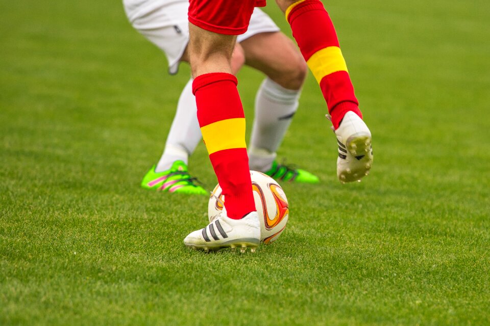 Footballers fielder opponents
