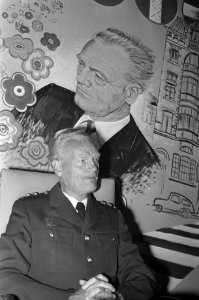 Afscheidsreceptie_hoofdinspecteur_J_Vrijburg_van_bureau_Leidseplein,_Bestanddeelnr_925-7788