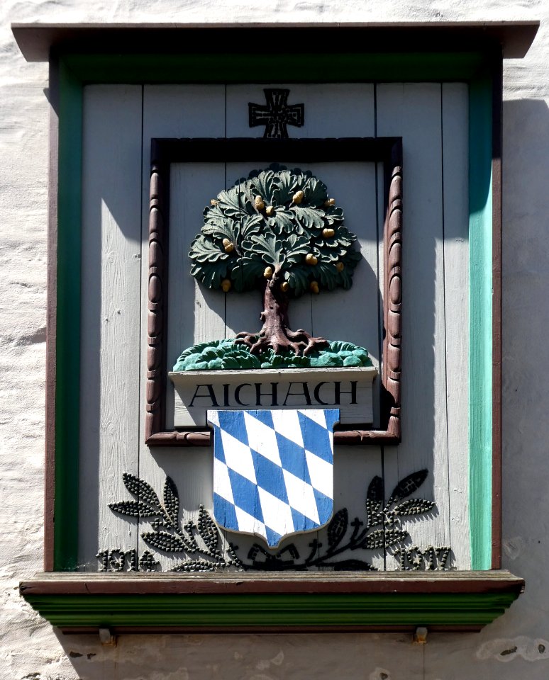 Aichach,_Wappentafel_am_Unteren_Tor,_2