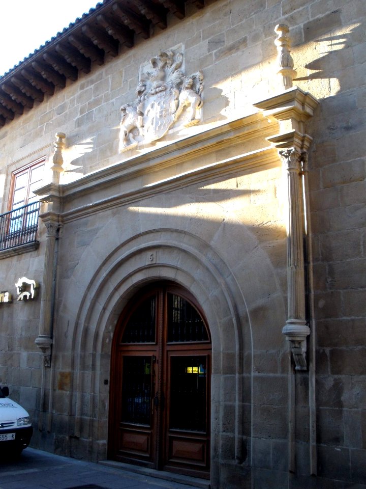 Aguilar_de_Campoo_-_Palacio_de_los_Villalobos-Solorzano_1