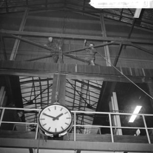 Ahoy-complex_te_Rotterdam_onder_sloop,_de_klok_gaat_naar_beneden,_Bestanddeelnr_918-6926