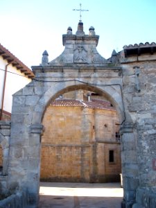Aguilar_de_Campoo_-_Puerta_del_Portazgo_1