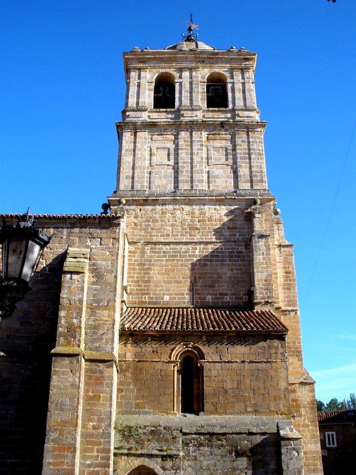 Aguilar_de_Campoo_-_Colegiata_de_San_Miguel_Arcangel_32