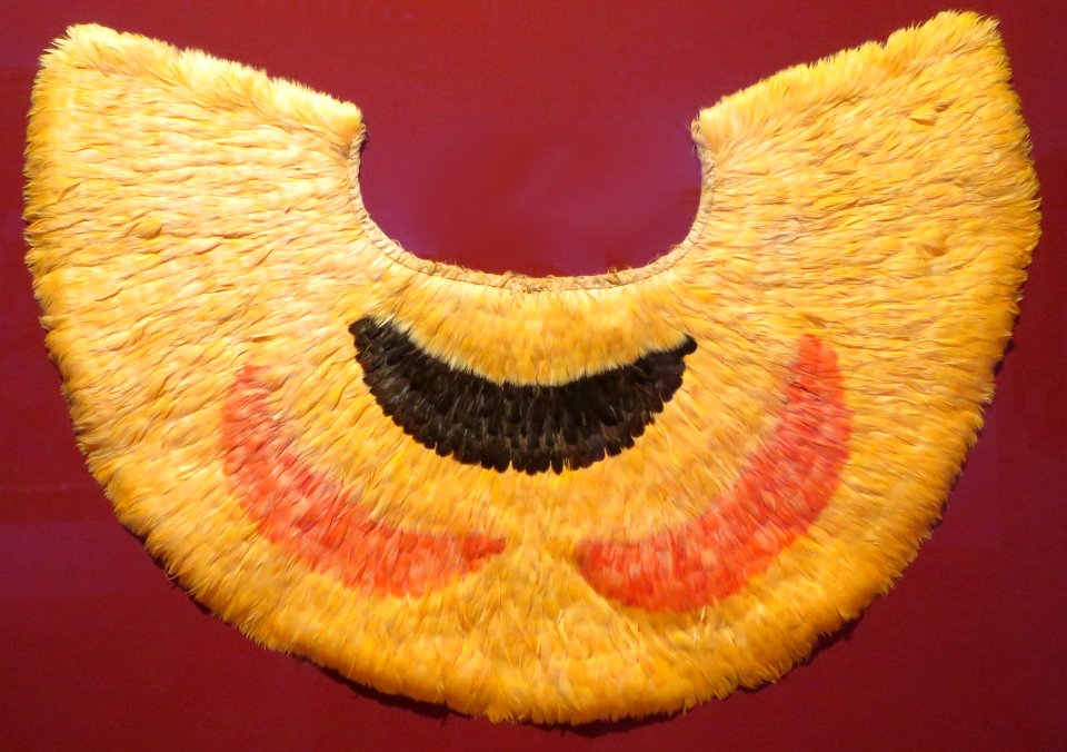Ahu_ula_(feather_cape),_19th_century,_Hawaii_State_Art_Museum