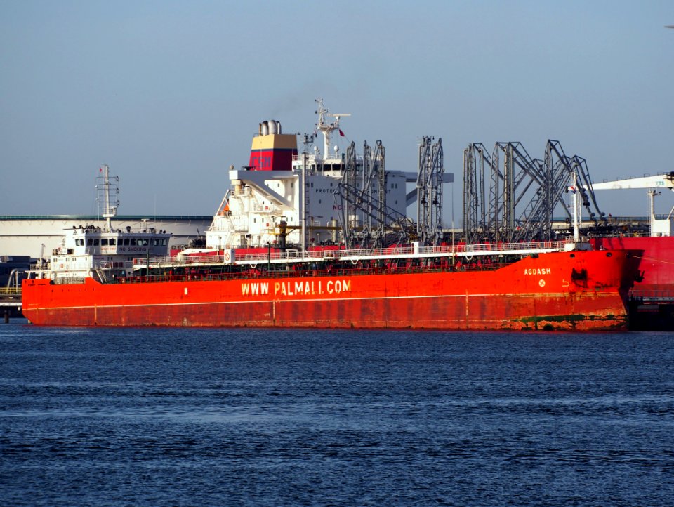 Agdash_-_IMO_9435325,_7e_Petroleumhaven,_Port_of_Rotterdam,_pic2
