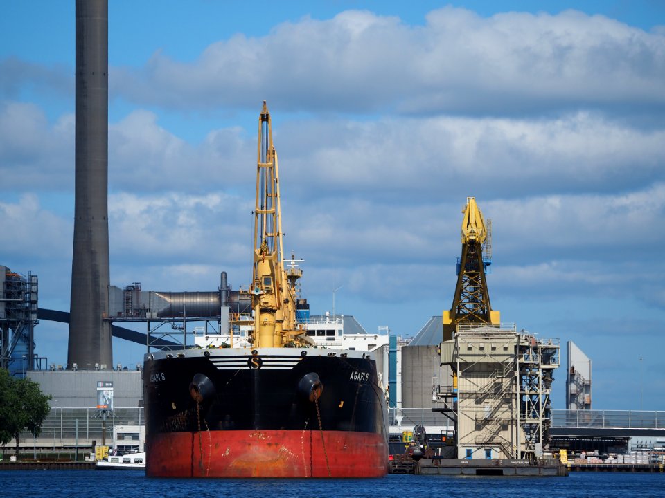 Agapi_S_(ship,_2012)_IMO_9514822,_Vlothaven_pic2