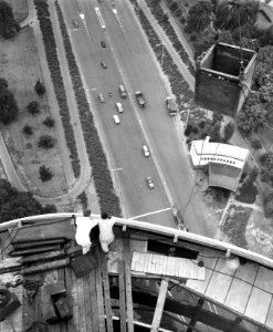 Afwerken_van_restaurant_in_de_Euromast_te_Rotterdam,_Bestanddeelnr_910-5315
