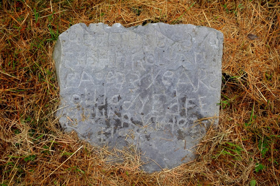 Aged_3_Years_-_East_Parish_Burying_Ground_-_Newton,_MA_-_DSC07305